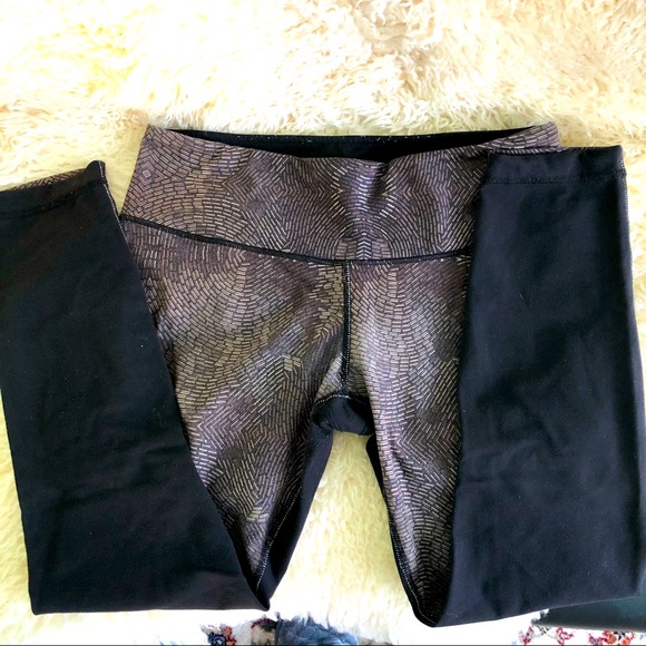 Lululemon Wunder Under 24” leggings - Picture 2 of 5